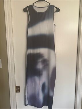 Sleeveless Grey Ombre Maxi Dress